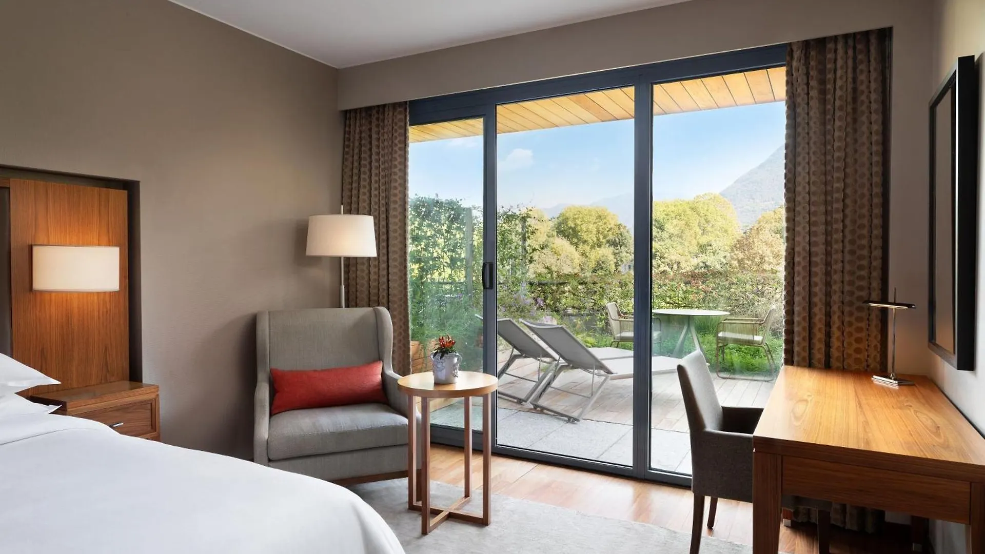 Sheraton Lake Como Hotel