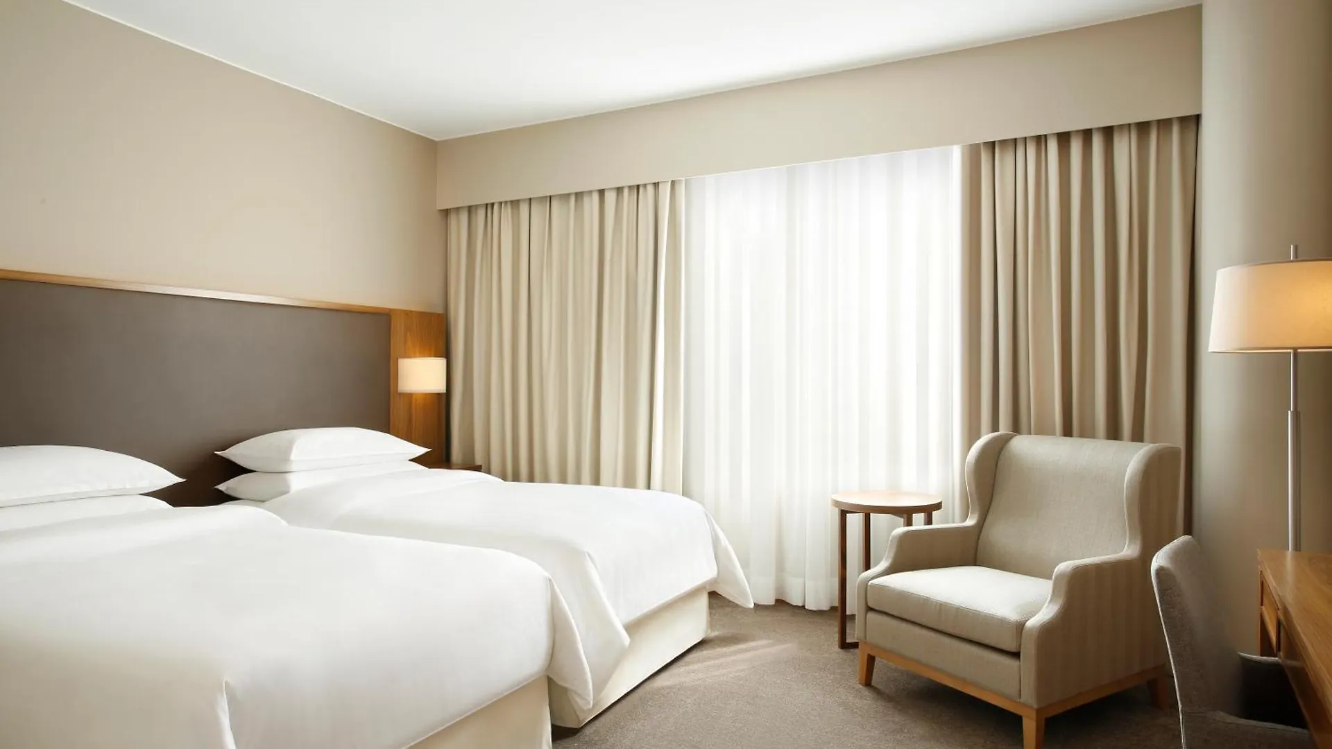 ****  Sheraton Lake Como Hotel Itálie