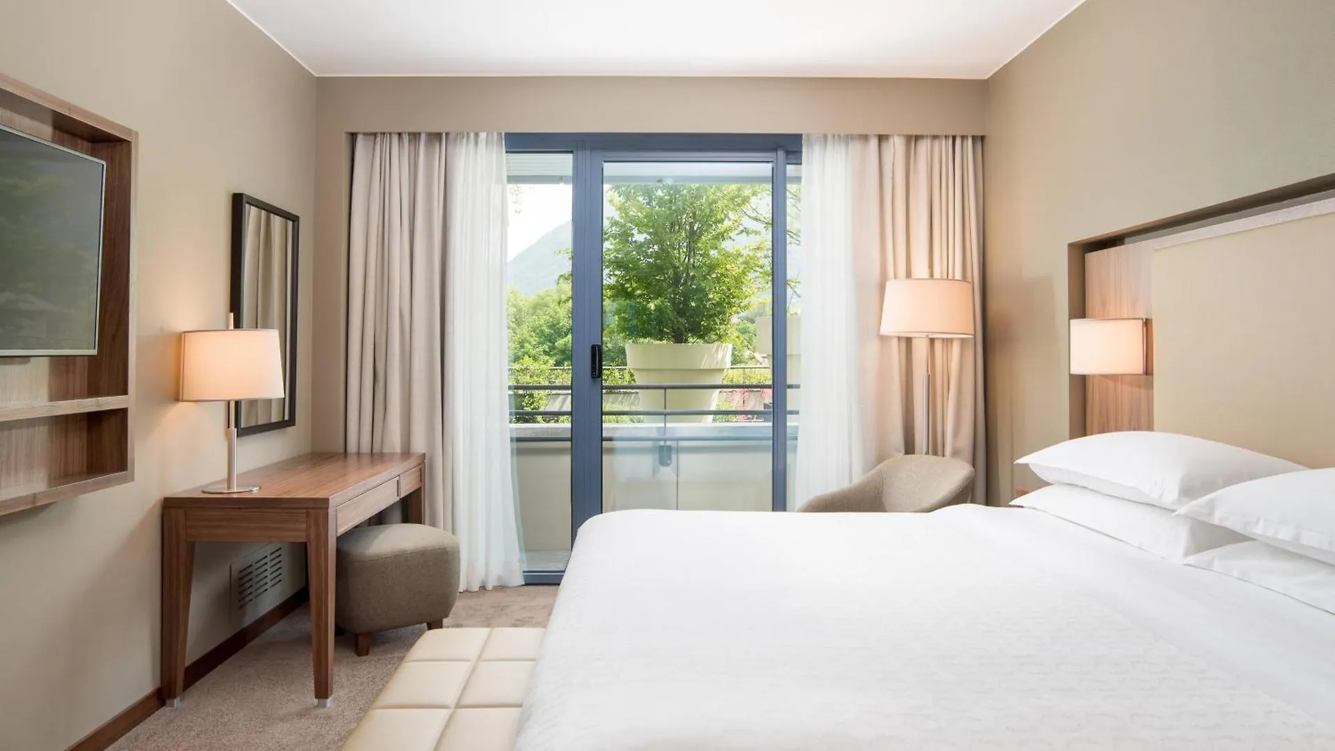 Sheraton Lake Como Hotel Italia
