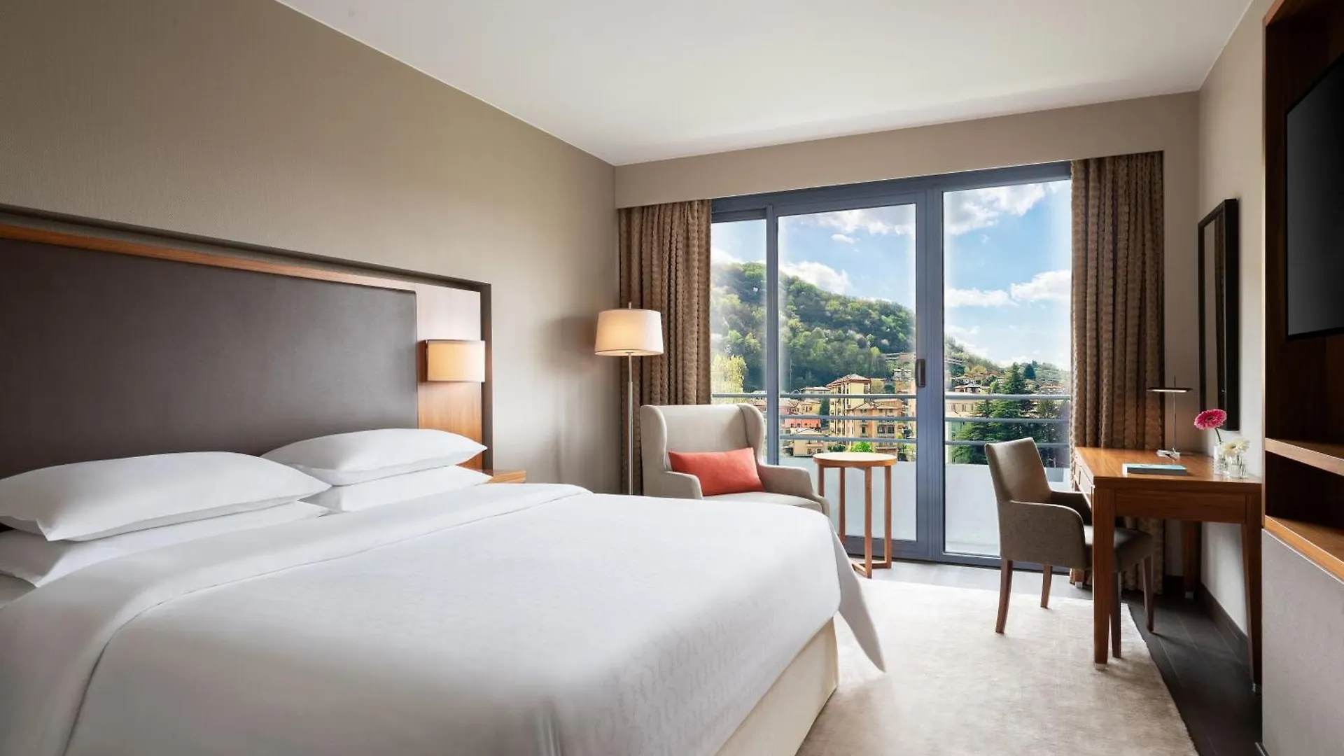 Sheraton Lake Como Hotel